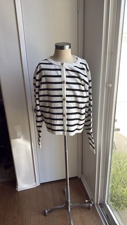 Size medium-sweater/cardigan