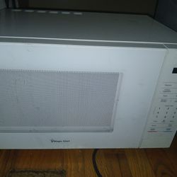 Magic Chef Microwave 