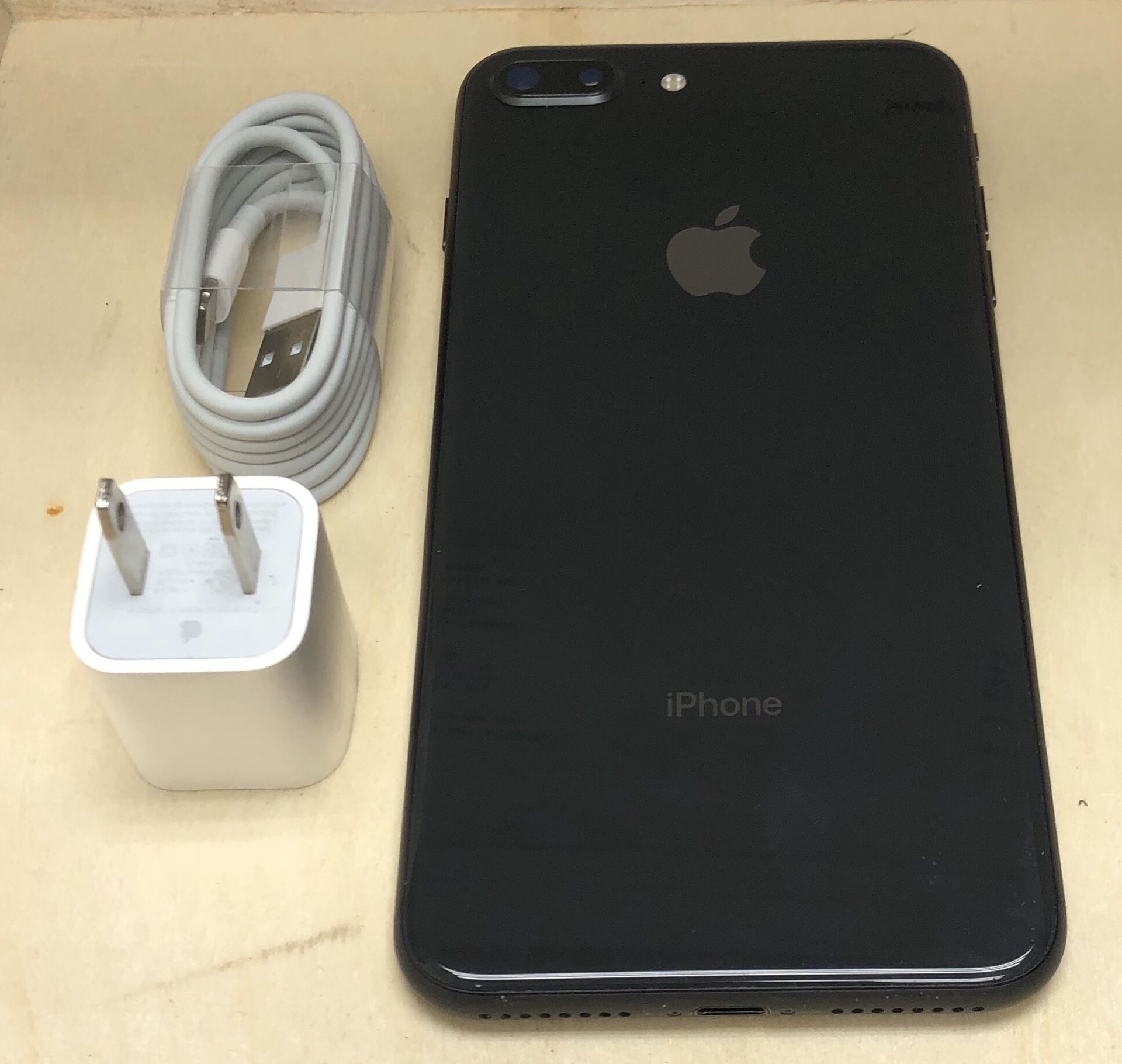 iPhone 8 Plus 64GB Factory Unlocked-Space Gray