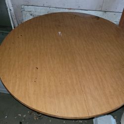 Wooden Table Notfree