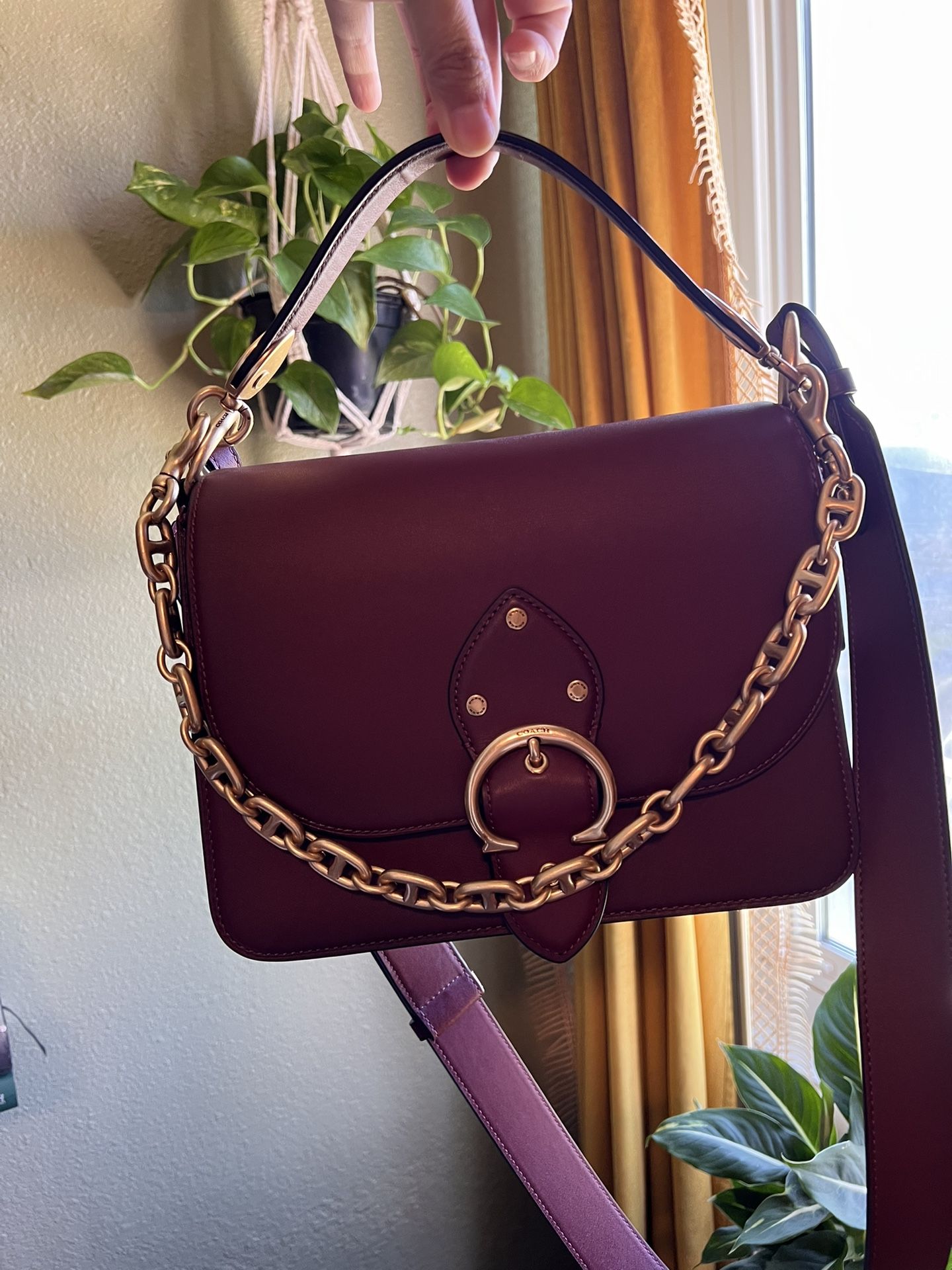 COACH / ビートショルダーバッグ/レザー/WHT/4597 Coach BEAT Mixed Leather Shoulder Bag with Rivets / Red Sand