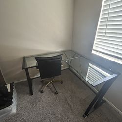 L-shaped Glass Desk