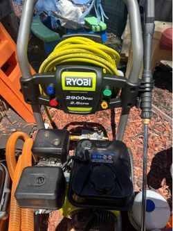 Ryobi 2900 PSI 2.5 GPM Gas Pressure Washer + 15” Surface Cleaner + siphon, gas, and cleaning chemical