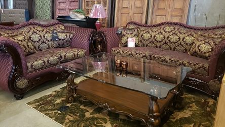 Traditional sofa & loveseat