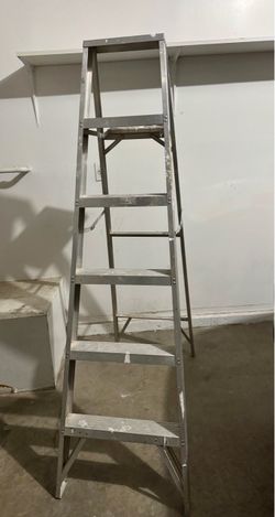 6’ aluminum ladder.