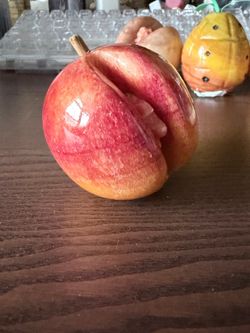 Vintage Alabaster Stone Peach Sliced Fruit with Pit 3.5