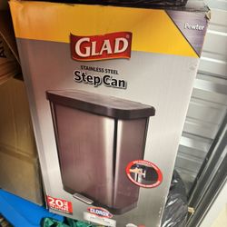 Glad 20 Gal Stainless Steel Step Can
