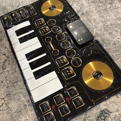 F•A•O Schwartz giant piano dance mat