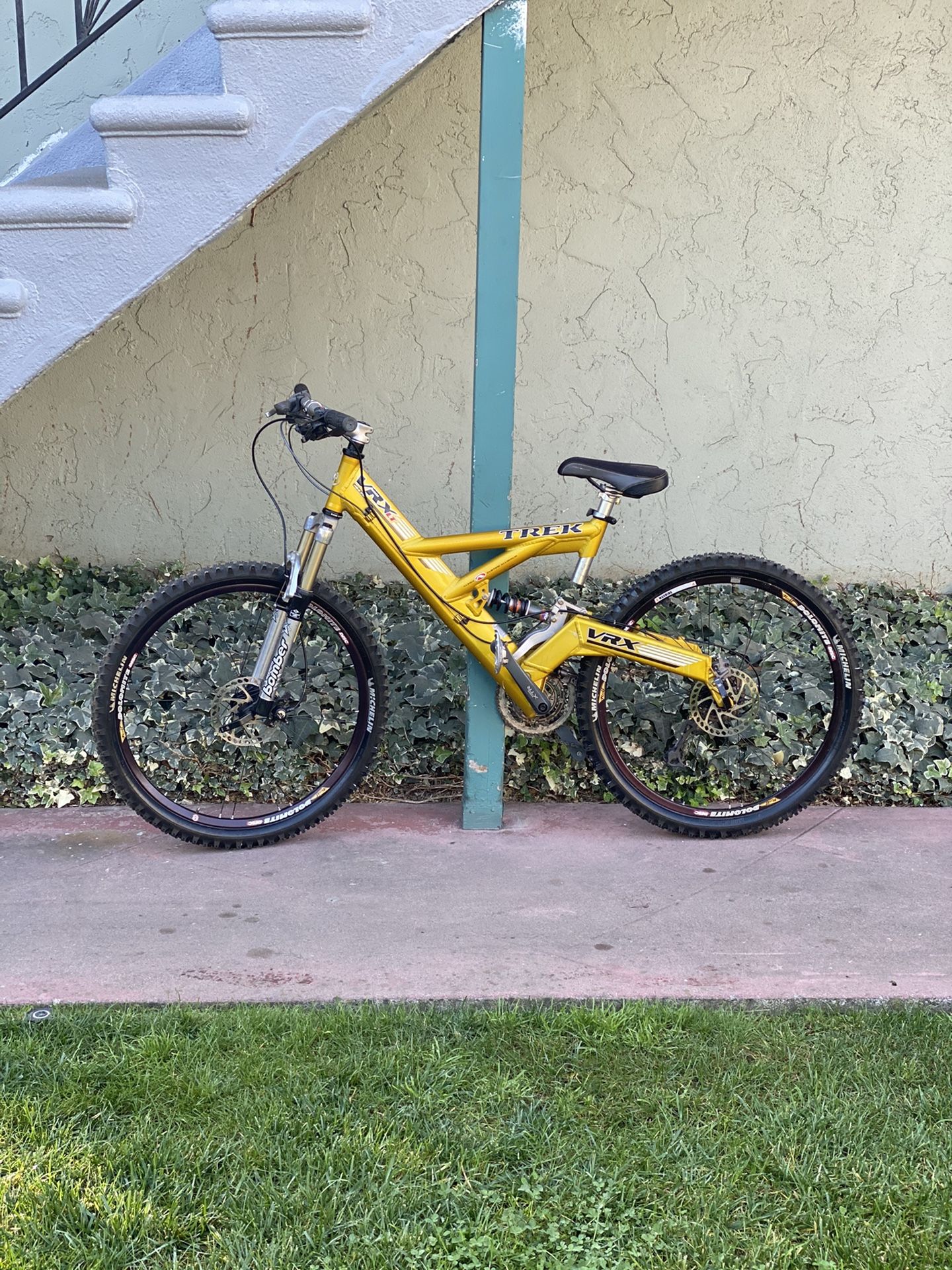 Trek VRX 4000 LT 24 speeds med frame tires 26