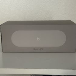 BRAND NEW and SEALED Beats Pill Kim Kardashian 