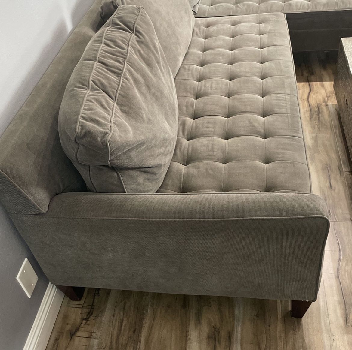 Z Gallery Sectional Sofa