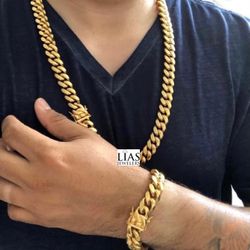 New 18k Yellow Gold Cuban Link Chain And Bracelet 