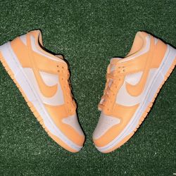 Nike Dunk Low W “Peach Cream”