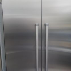 Vinking side by side stainless steel refrigerator