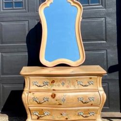 Dresser / Chest