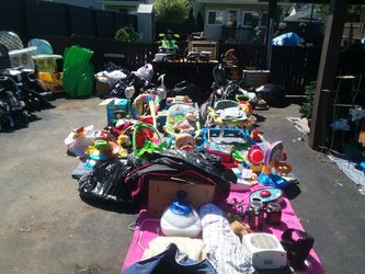 Huge Yard Sale today til 4