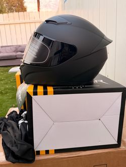 Unisex helmets for men and women