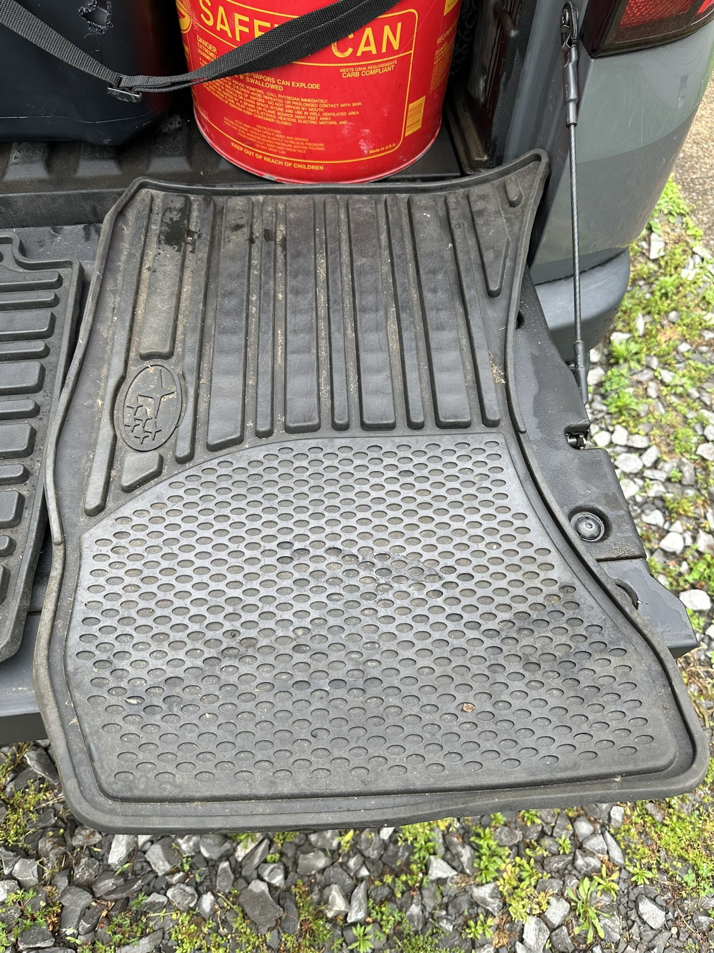 OEM 2008-2014 Subaru All Weather Rubber Floor Mats Only 3