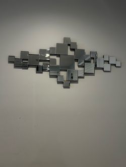 Decorative accent wall mirror