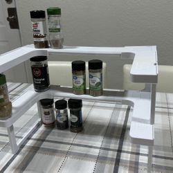 Spicy Shelf Organizer