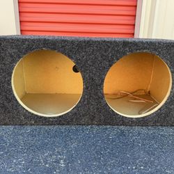 Great shape Subwoofer box for 2 12"Subs 