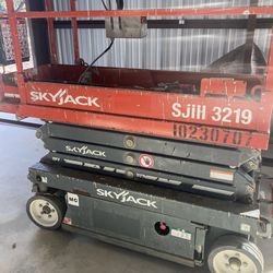 Skyjack lift 3219