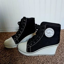 Women's Wedge Sneakers - Size 8
