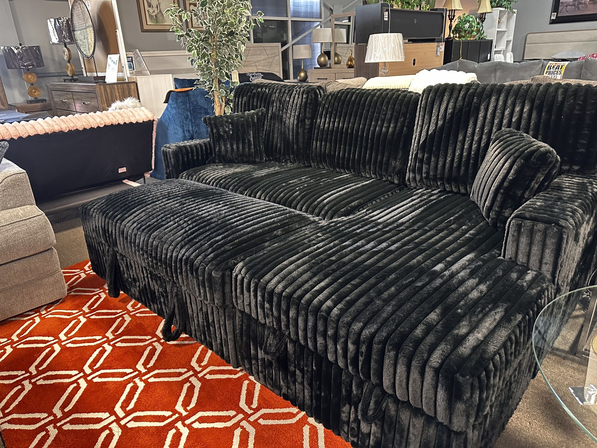 Stunning Sleeper Sofa! $699 🚨📦