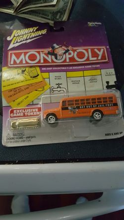 Monopoly bus