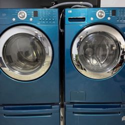 Blue Front-Load Washer & Dryer Set – Great Condition
