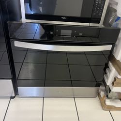 Whirlpool 30” Single Wall Oven 2024