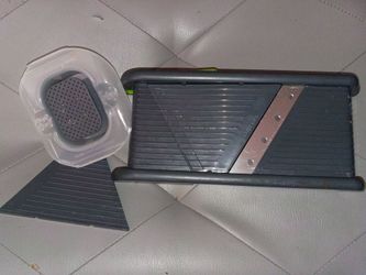 Folding mandolin slicer