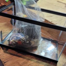 10 Gallon Aquarium