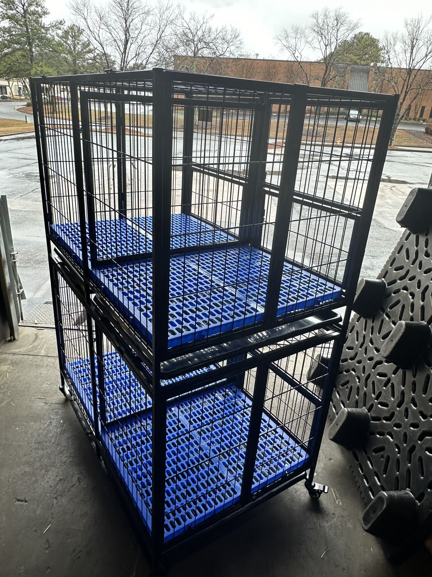 Stackable Dog Crates, 2 Heavy Duty Dog Cage Dog Kennels with Divider and Feeding Doors