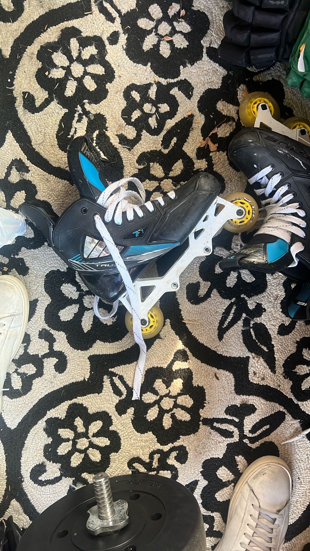 rollerblades size 6