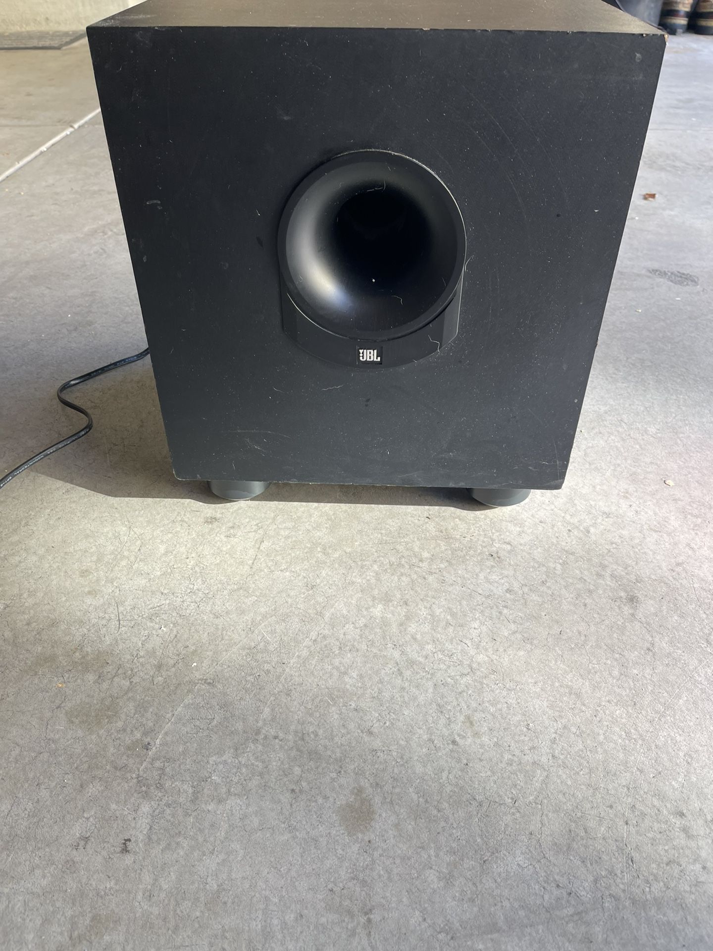 JBL Sub136