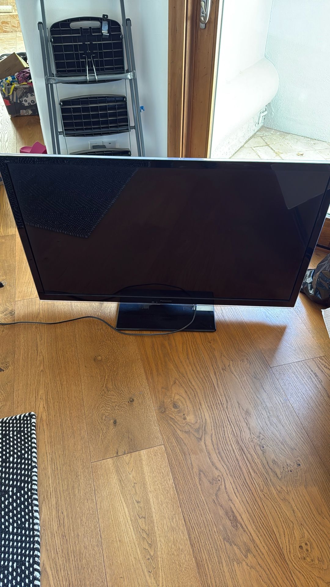 Panasonic LCD TV 47”