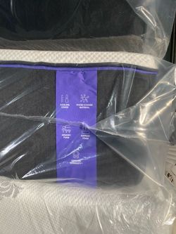 Brand new memory foam  king size mattress