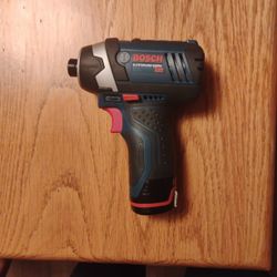 Bosch PS41 12V Max Impact Driver plus battery 