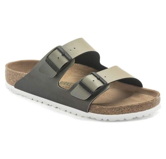 *NIB* Birkenstock Sandals, M size 9, W 11
