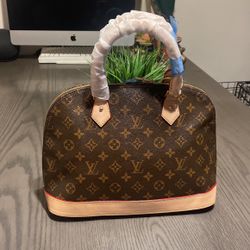 Handbag