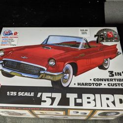  '57 T-Bird  Model Car (amt) 1:25 Skill Level 2 Convertible/Hard Top Combo NIB