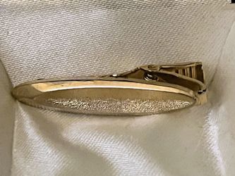 Vintage Gold Tone Tie Clip: Classic Design Tie Bar
