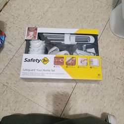 Baby Safeguard Set