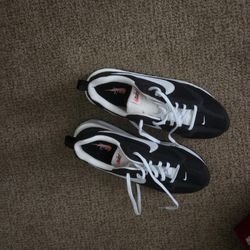 Women Brand NEW NIKES