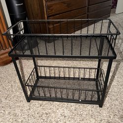 Free storage basket