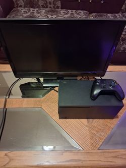 Xbox/ 1 controller and Tv
