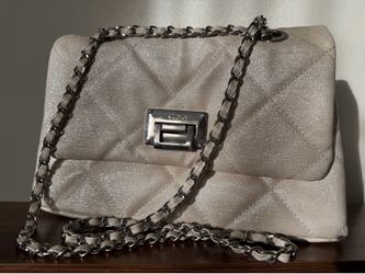 ALDO Silver/Champagne Quilted Chain Shoulder Bag - Like New