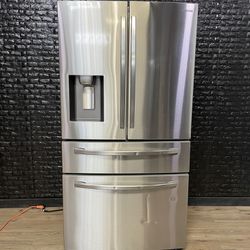 Samsung Refrigerator w/Warranty! R1643A