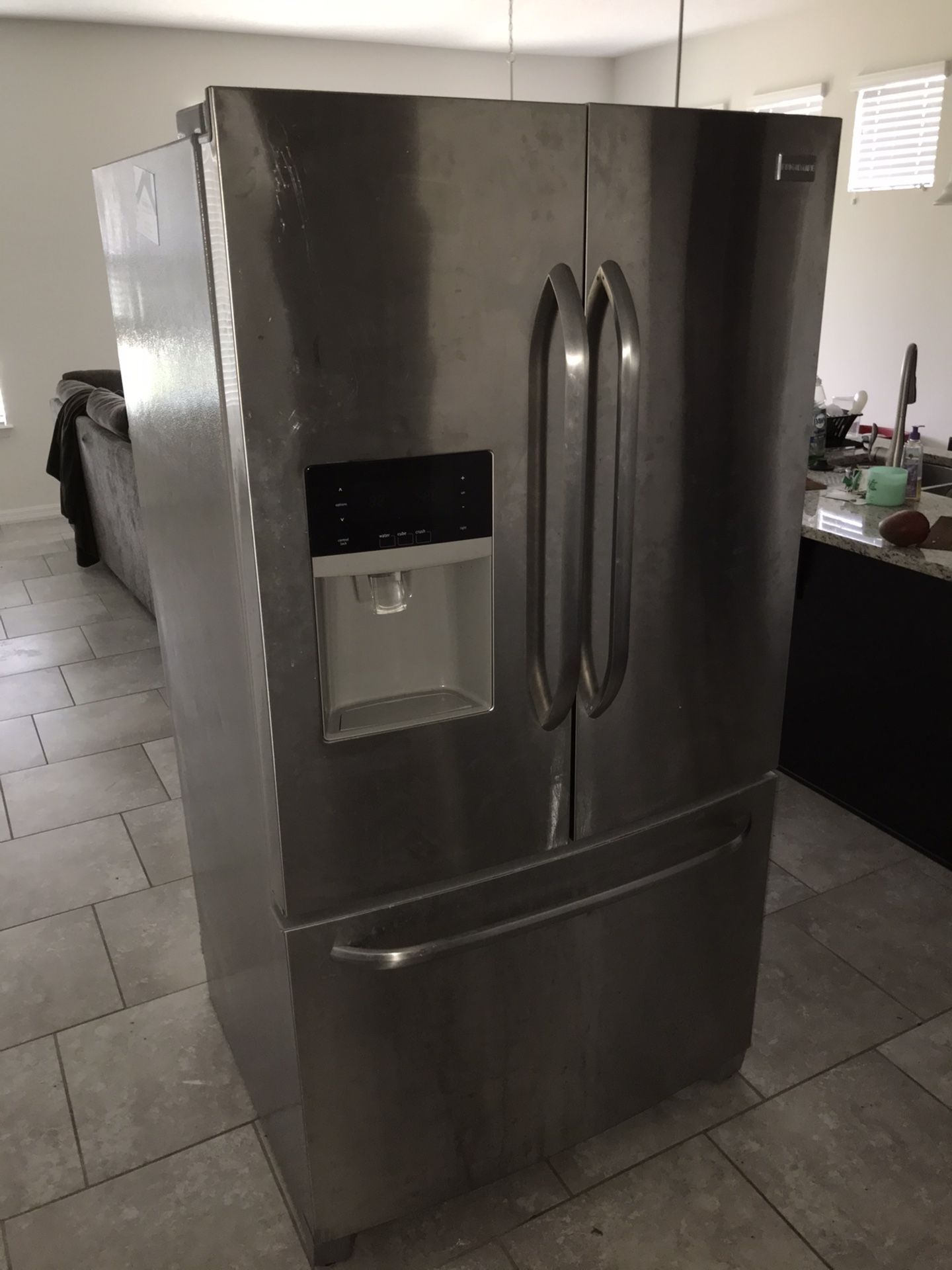 Refrigerator